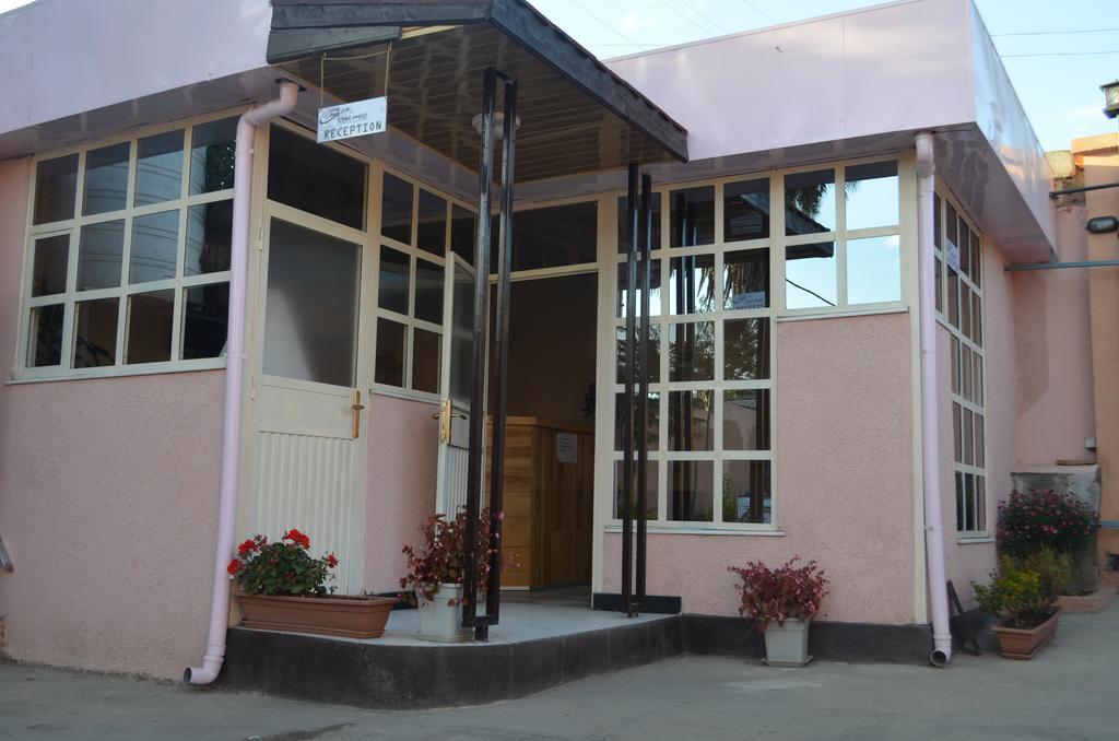 Choice Pension Addis Abeba Buitenkant foto